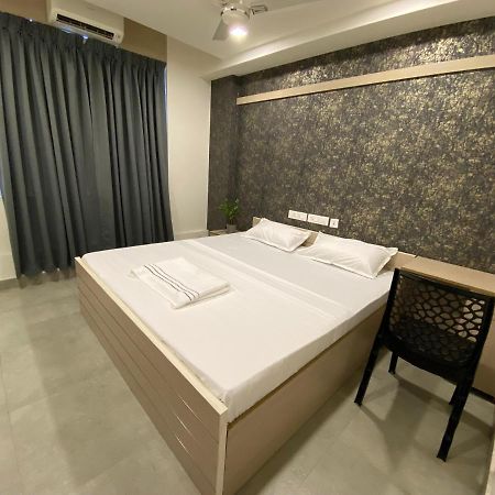 Karippals Inn Kottayam Esterno foto