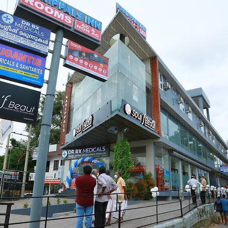 Karippals Inn Kottayam Esterno foto